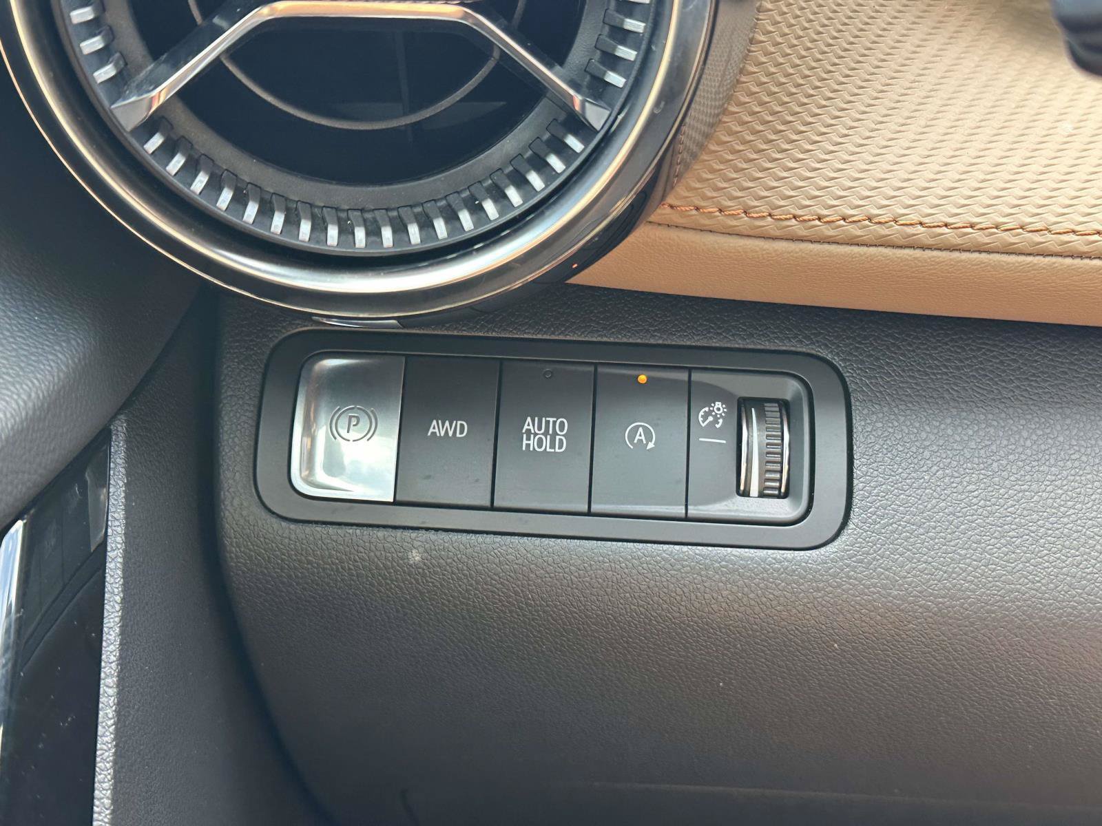 Used 2025 Chevrolet Equinox ACTIV w/ Safety and Technology Package AWD/4WD image 22