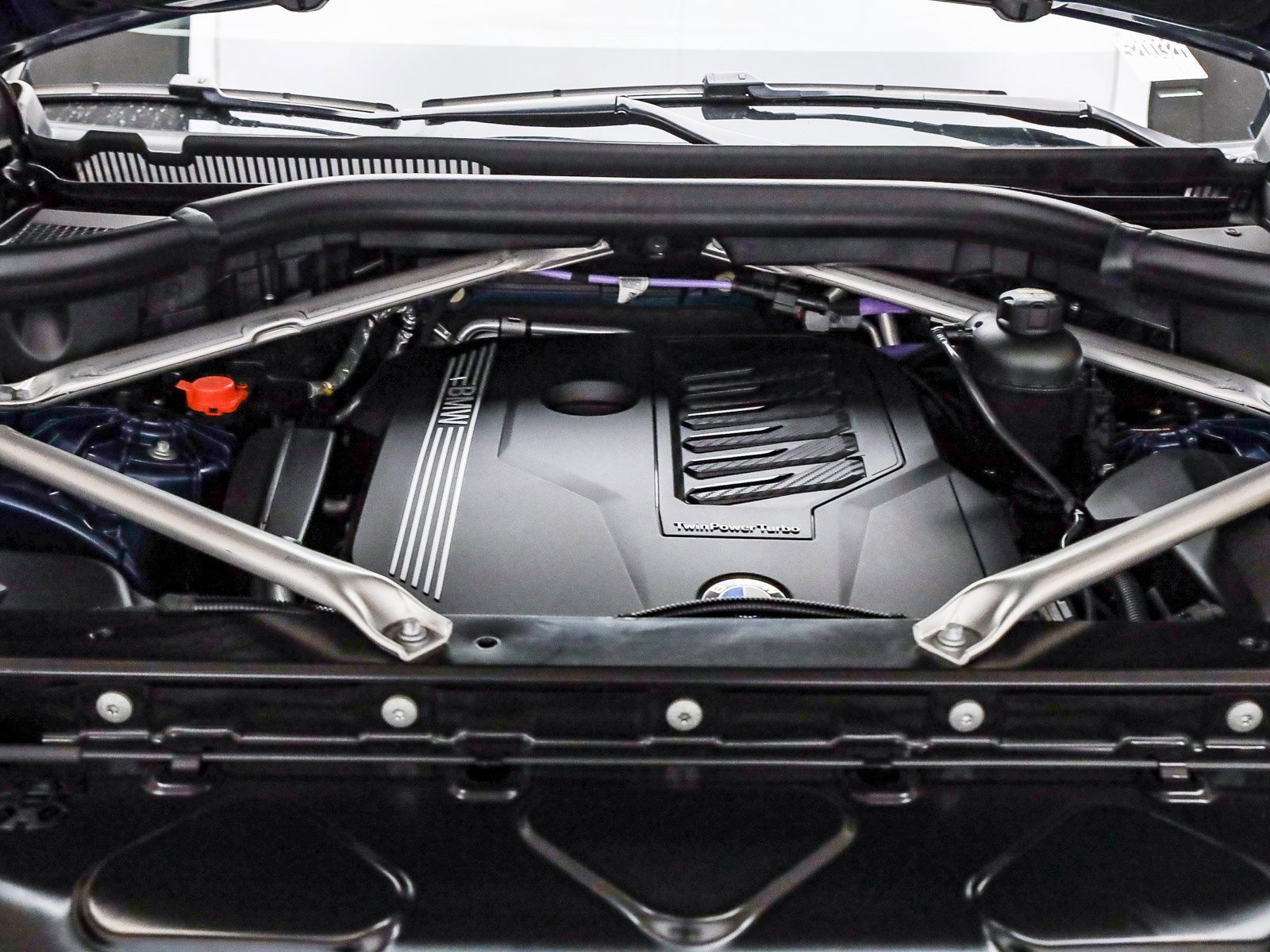 Certified 2022 BMW X6 xDrive40i w/ M Sport Package image 29