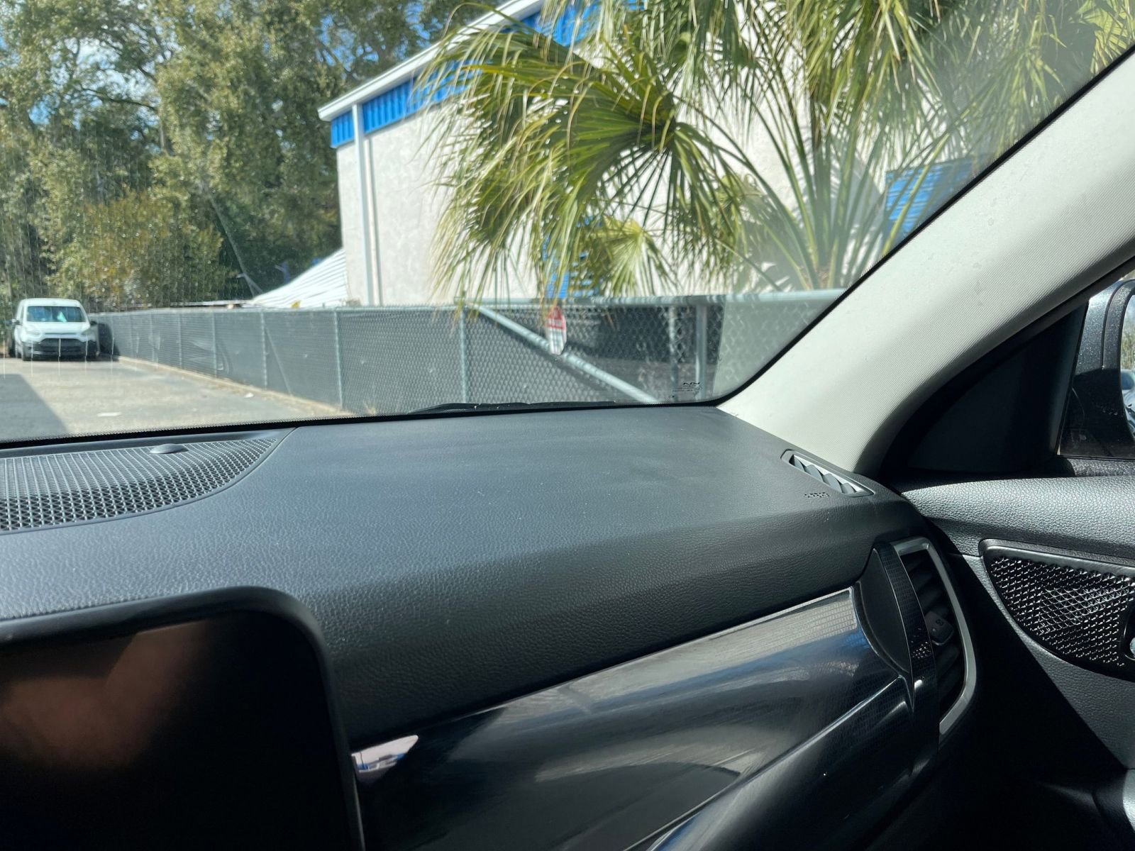 Used 2025 Kia Seltos S image 37