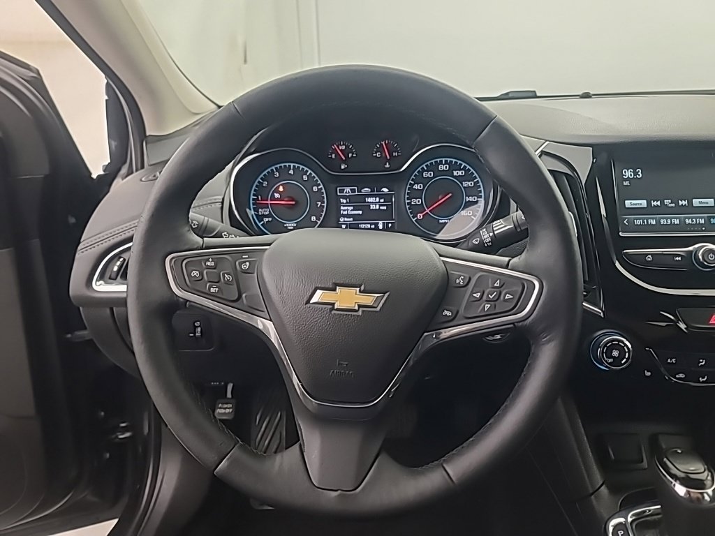 Used 2017 Chevrolet Cruze Premier FWD image 30