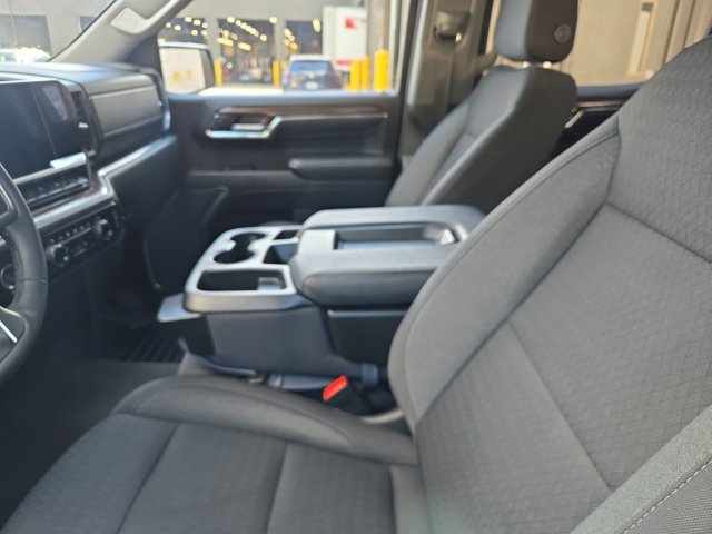 Used 2024 Chevrolet Silverado 1500 LT AWD/4WD image 24