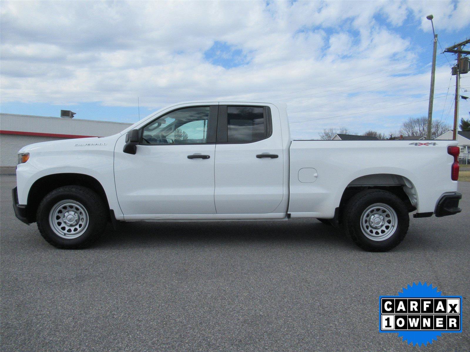 Used 2021 Chevrolet Silverado 1500 W/T w/ WT Value Package AWD/4WD image 3