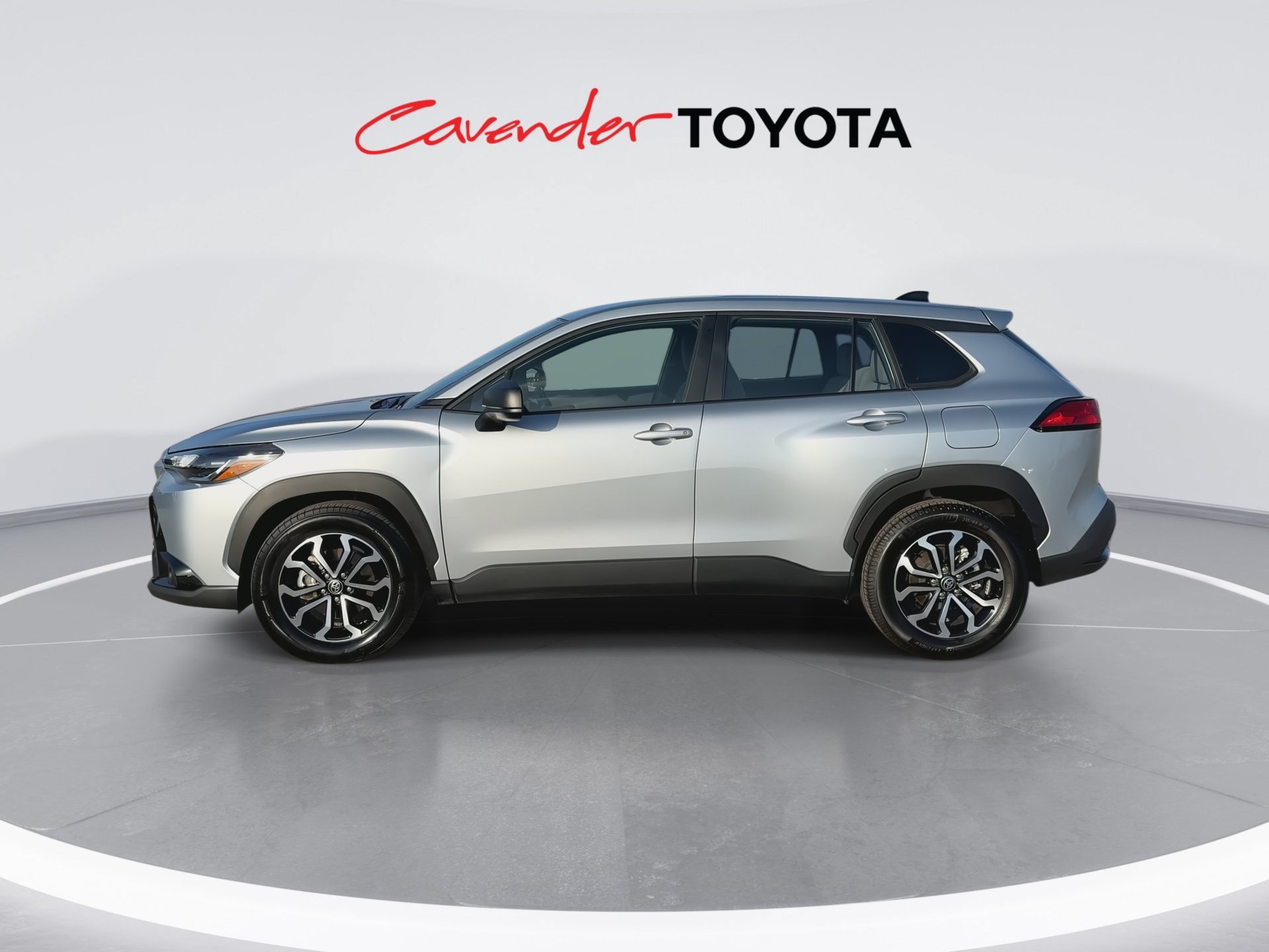 Certified 2025 Toyota Corolla Cross AWD Hybrid image 5