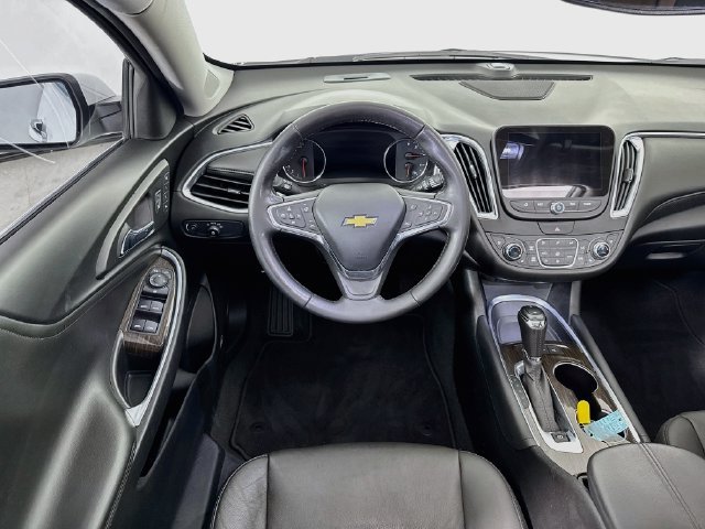 Used 2020 Chevrolet Malibu Premier FWD image 25