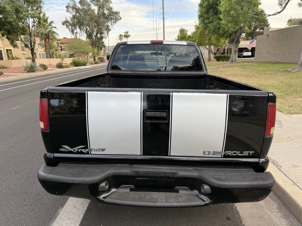 Used 2002 Chevrolet S10 Pickup LS w/ LS Preferred Equipment Group image 8