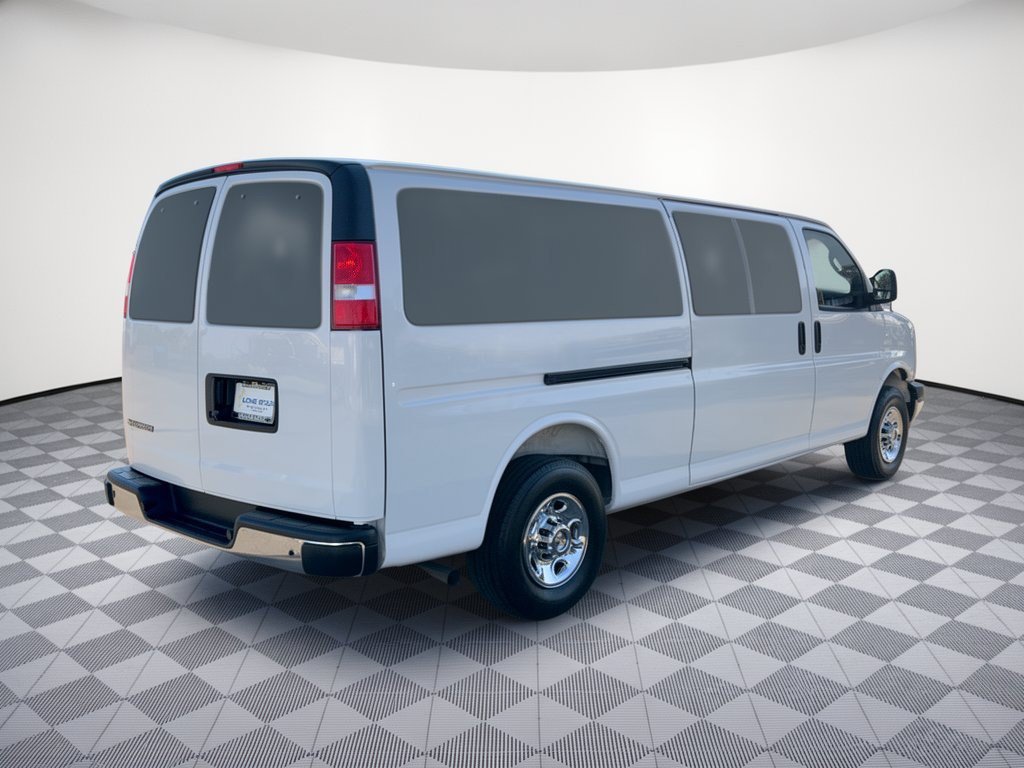 Certified 2025 Chevrolet Express 3500 LT w/ LT Preferred Equipment Group RWD image 9