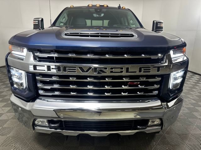 Used 2020 Chevrolet Silverado 3500 LTZ w/ LTZ Premium Package image 8