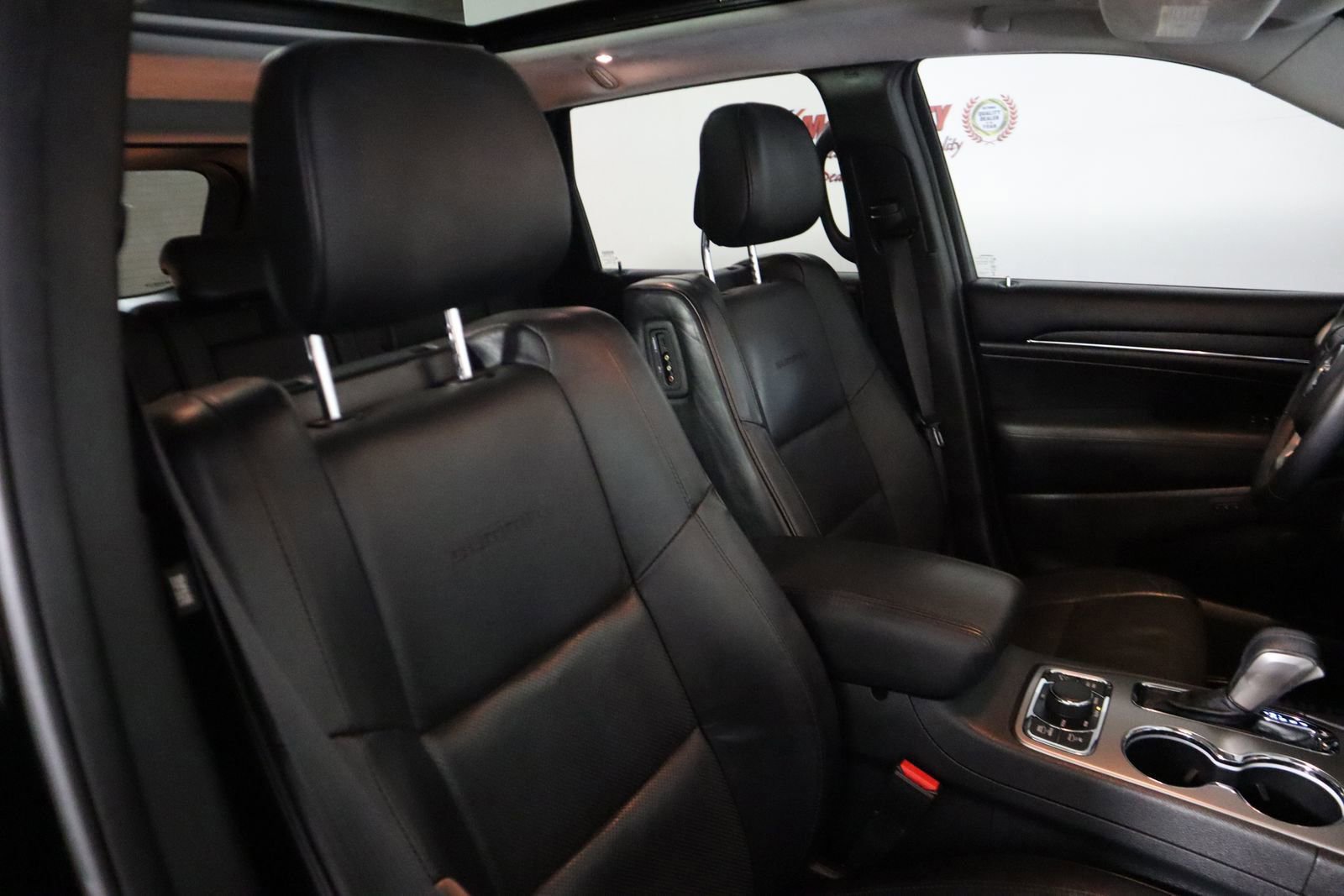 Used 2017 Jeep Grand Cherokee Summit AWD/4WD image 50