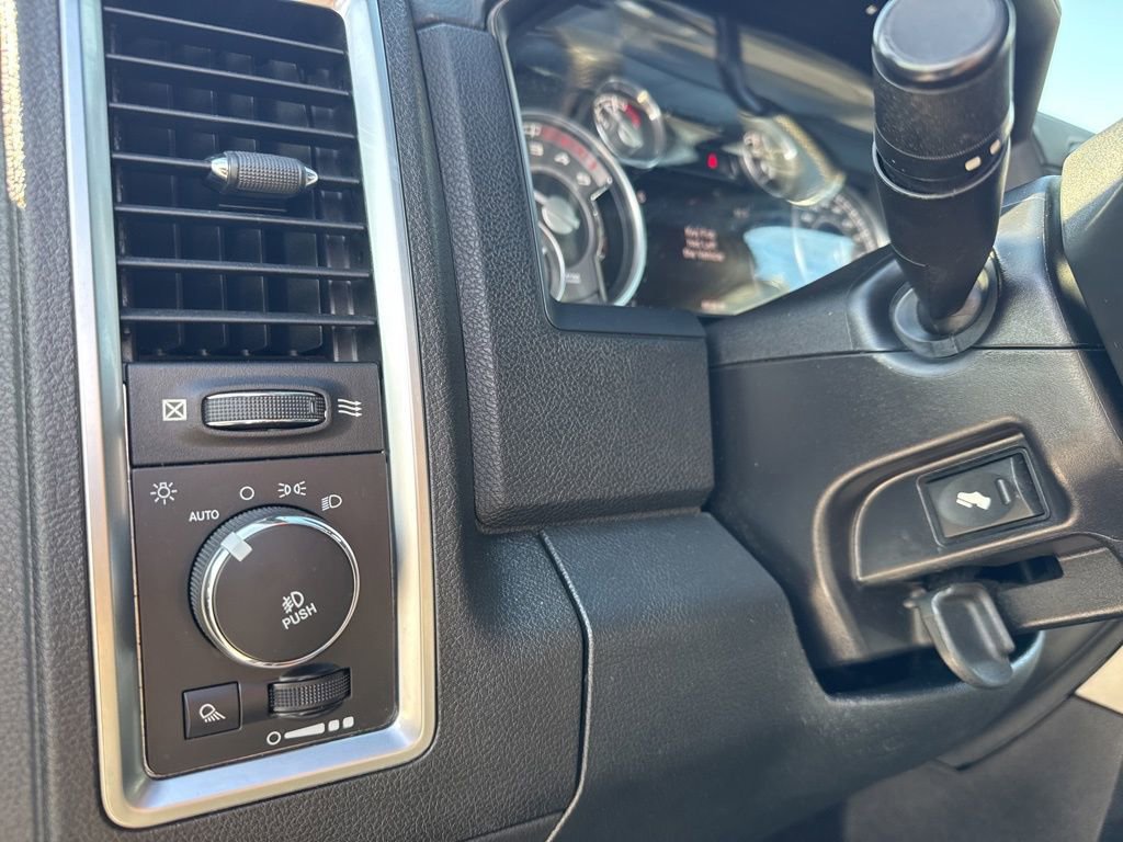 Used 2016 RAM 2500 Limited image 26