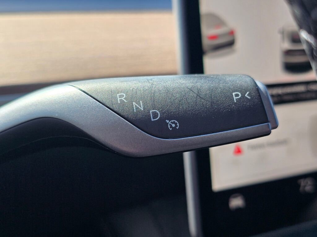 Used 2024 Tesla Model Y Performance AWD/4WD image 34