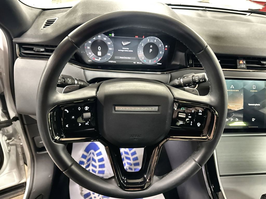 Used 2024 Land Rover Range Rover Evoque S image 17