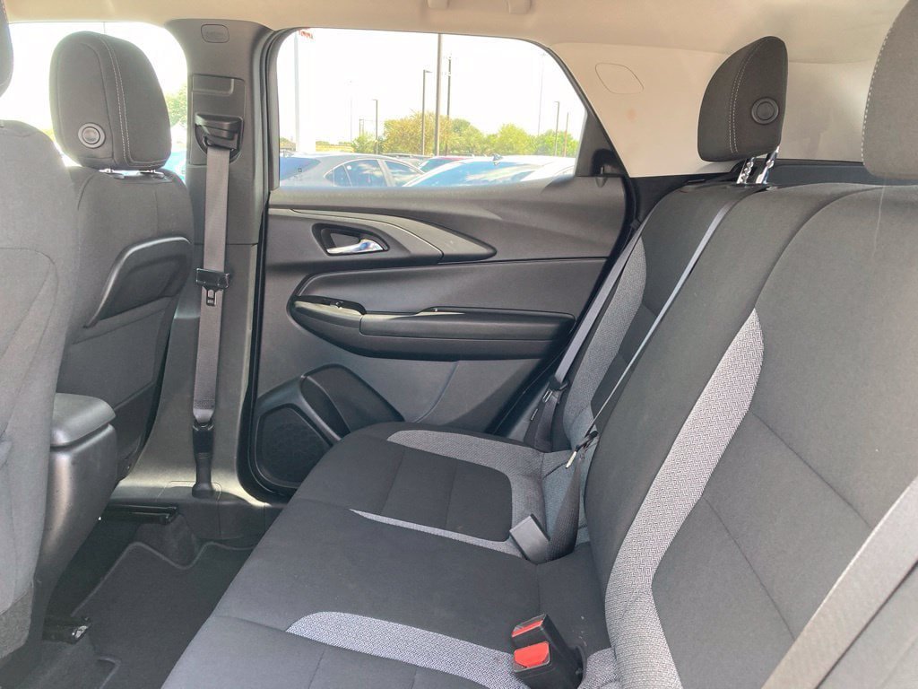 Used 2025 Chevrolet TrailBlazer LT FWD image 11