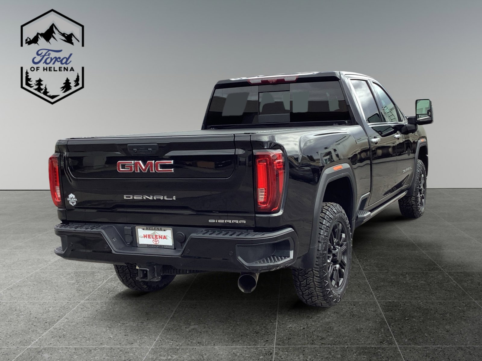Used 2022 GMC Sierra 2500 Denali w/ Denali Black Diamond Edition image 5