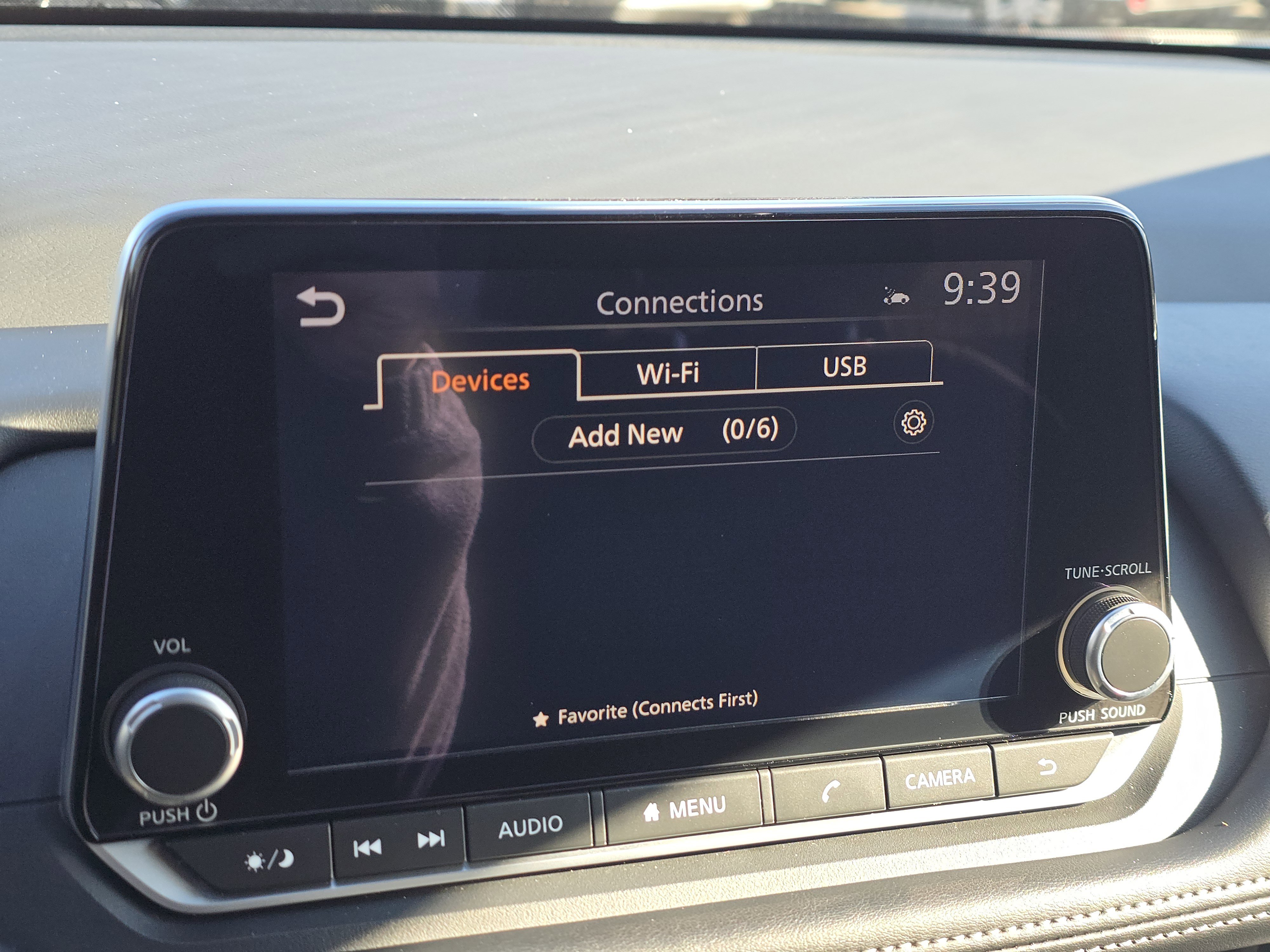 Used 2024 Nissan Rogue SV image 11