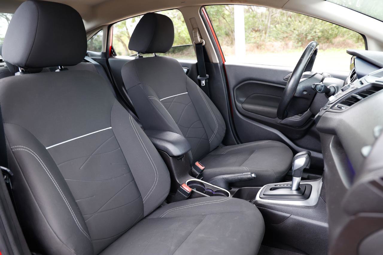 Used 2014 Ford Fiesta SE FWD image 14