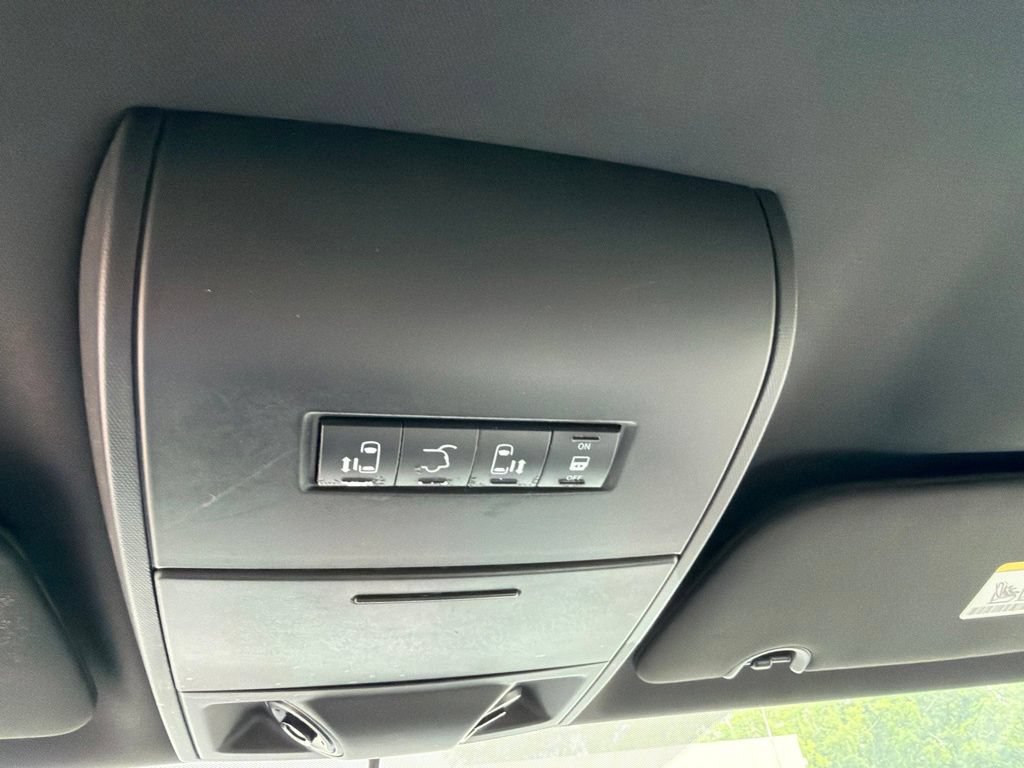 Used 2018 Dodge Grand Caravan GT FWD image 24