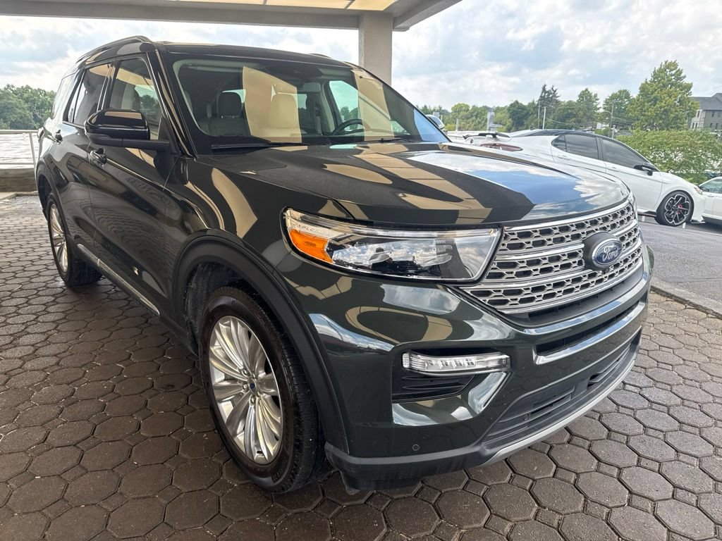 Used 2024 Ford Explorer Limited w/ Equipment Group 301A AWD/4WD image 4