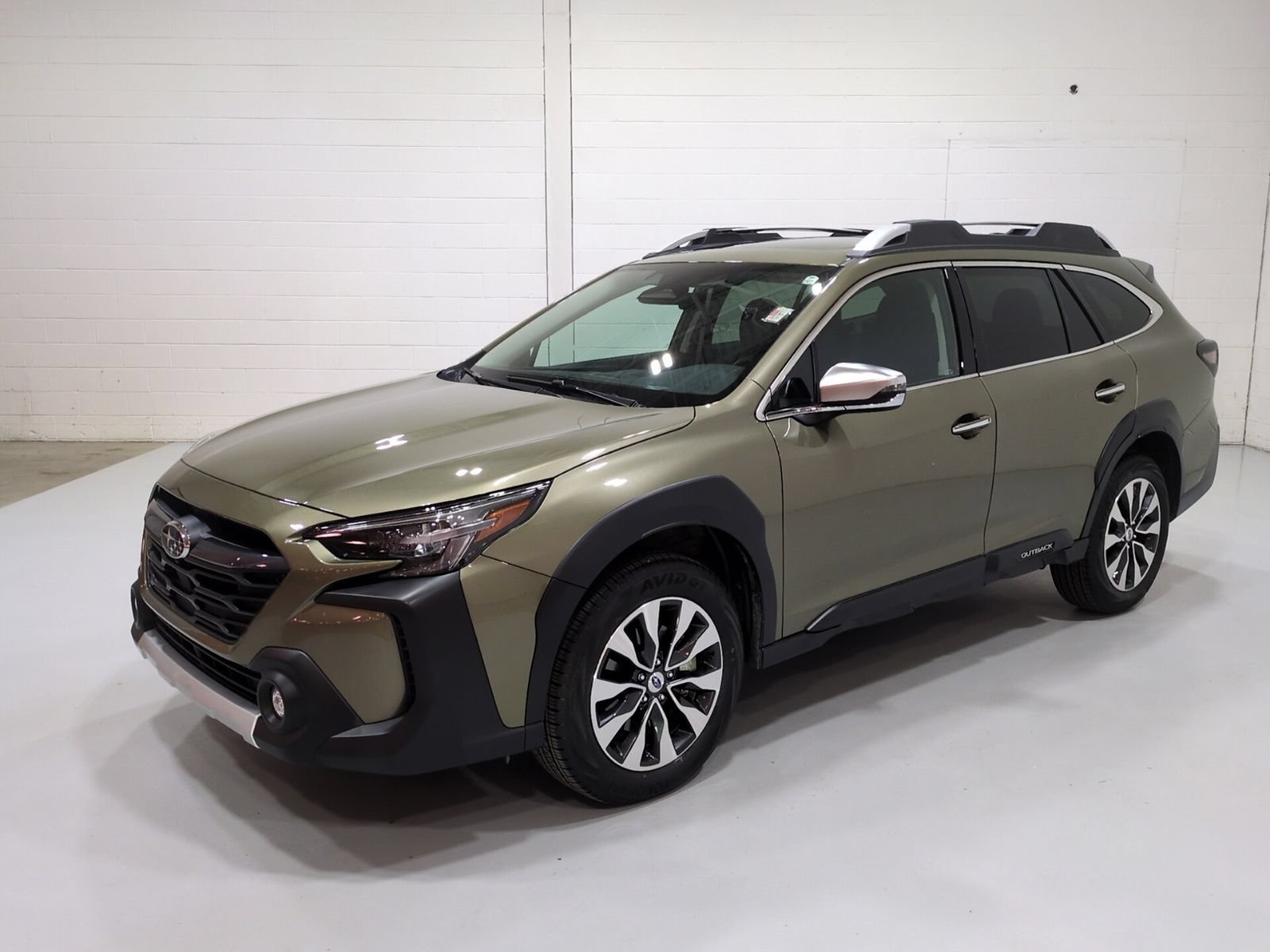 Certified 2025 Subaru Outback Touring XT AWD/4WD image 7