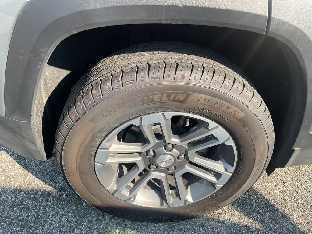 Used 2025 GMC Terrain Elevation FWD image 10