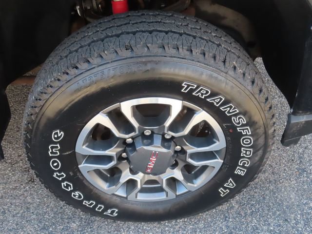 Used 2023 GMC Sierra 2500 AT4 w/ Gooseneck/5TH Wheel Package AWD/4WD image 13