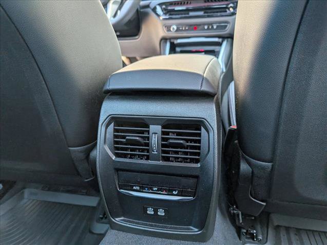 Used 2025 BMW 330i Sedan RWD image 29