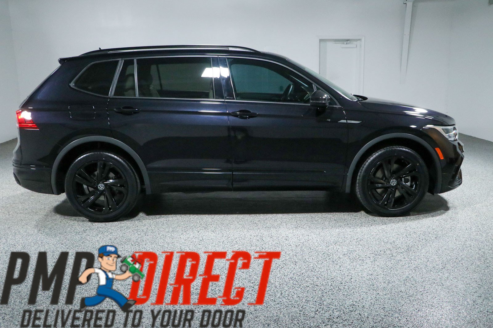 Used 2023 Volkswagen Tiguan SE R-Line FWD image 6