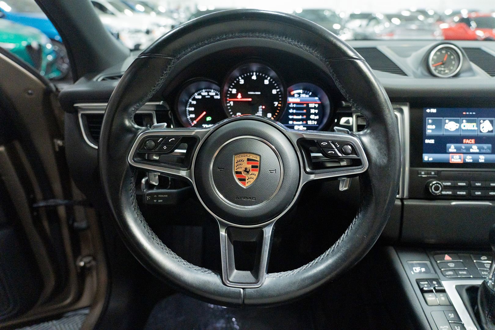 Used 2017 Porsche Macan AWD/4WD image 36