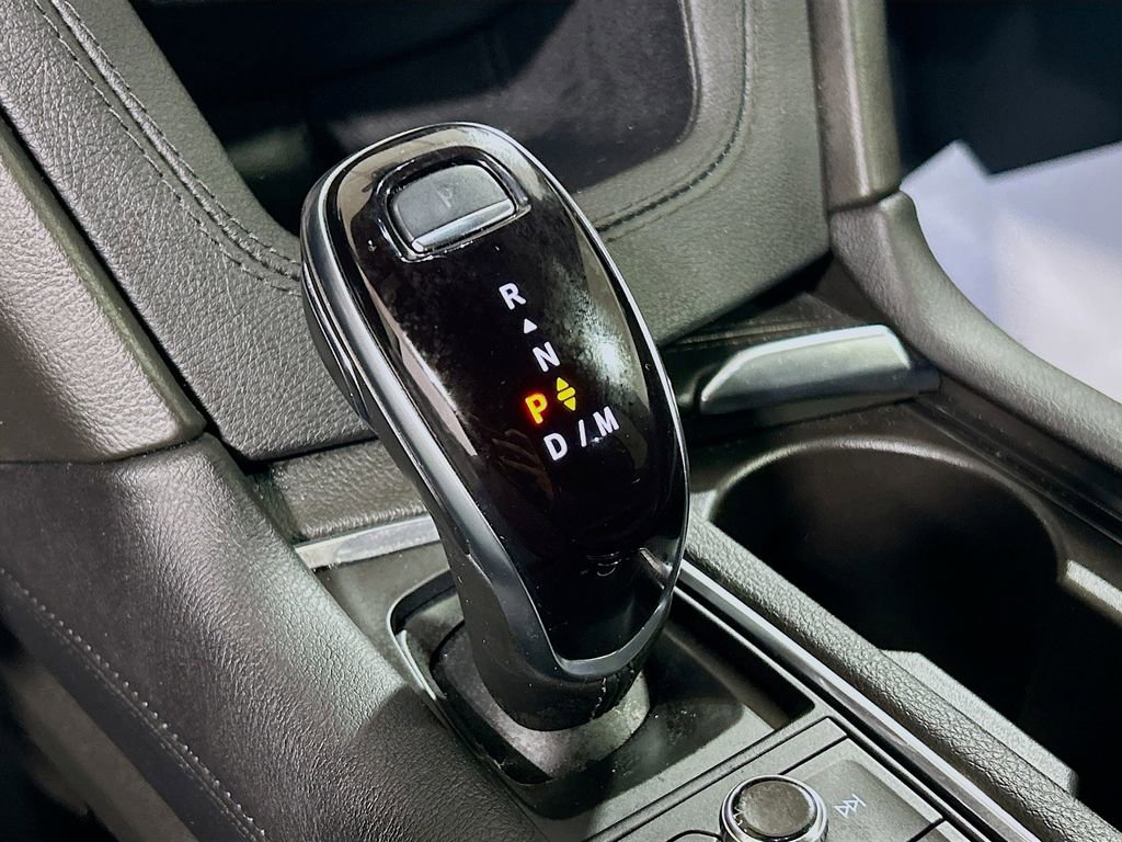 Used 2024 Cadillac XT5 Luxury w/ LPO, Floor Liner Package image 12