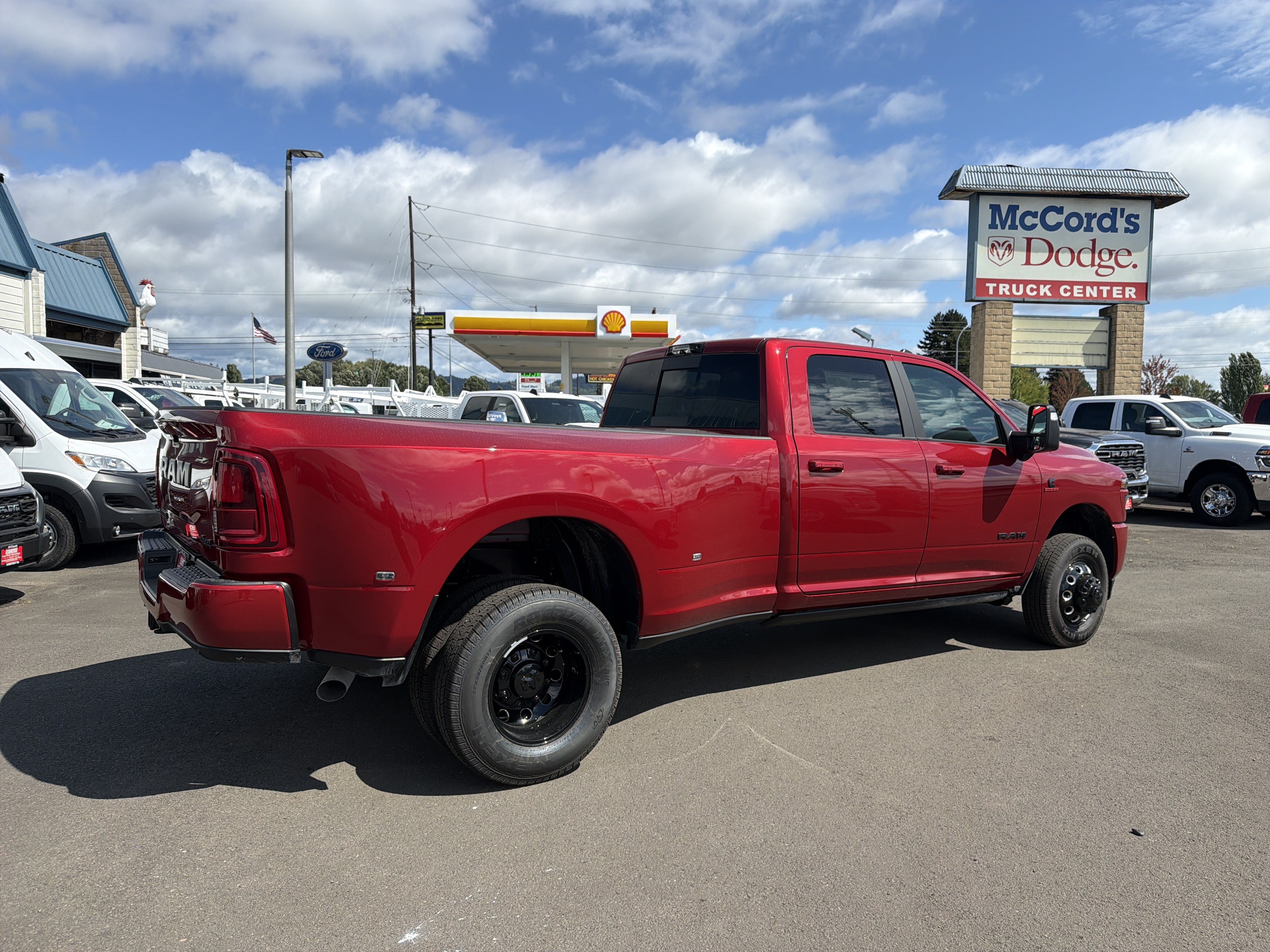 New 2026 RAM 3500 Laramie AWD/4WD image 6