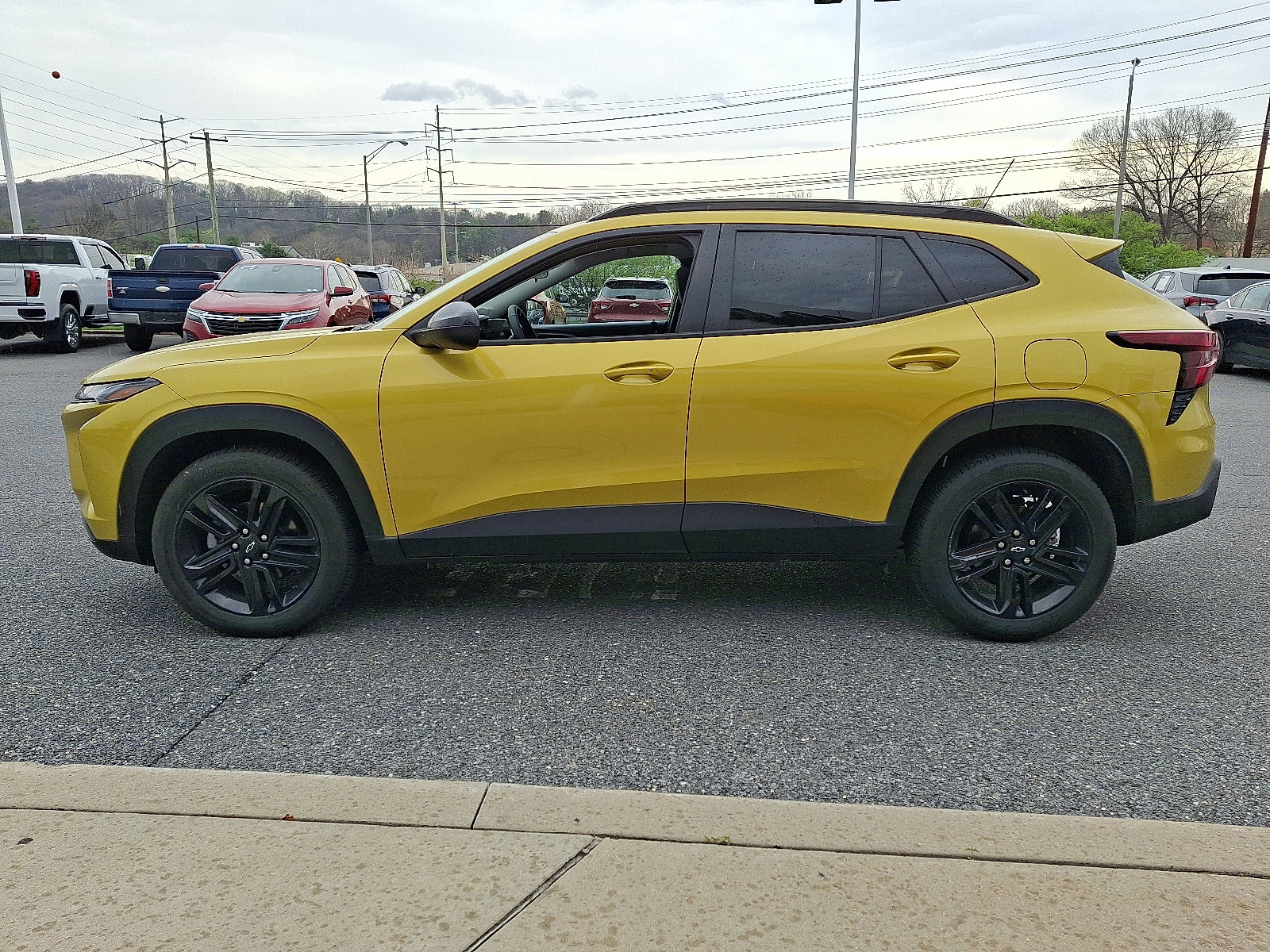 Certified 2024 Chevrolet Trax ACTIV w/ Sunroof Package image 4