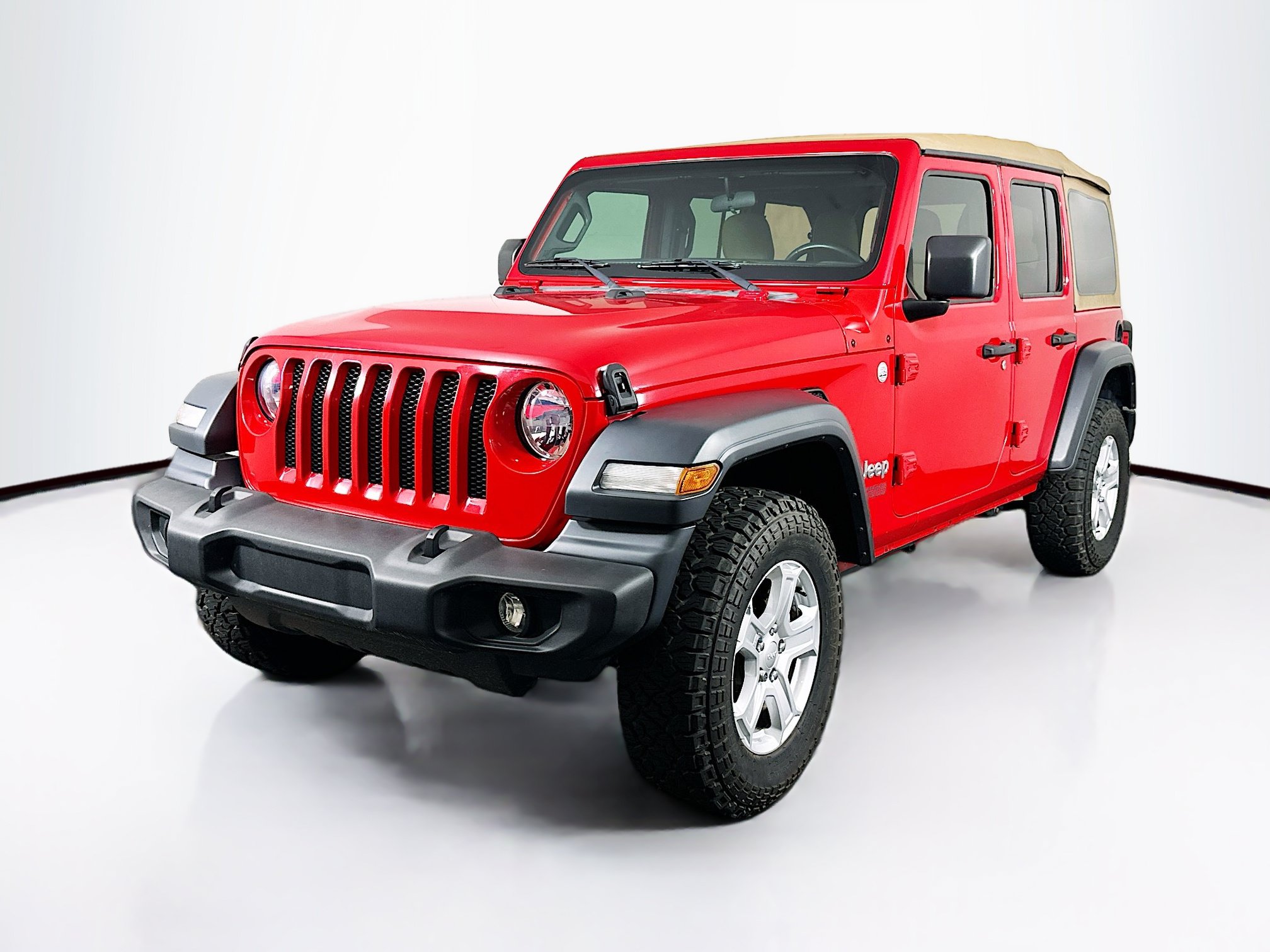 Used 2019 Jeep Wrangler Unlimited Sport S AWD/4WD image 3