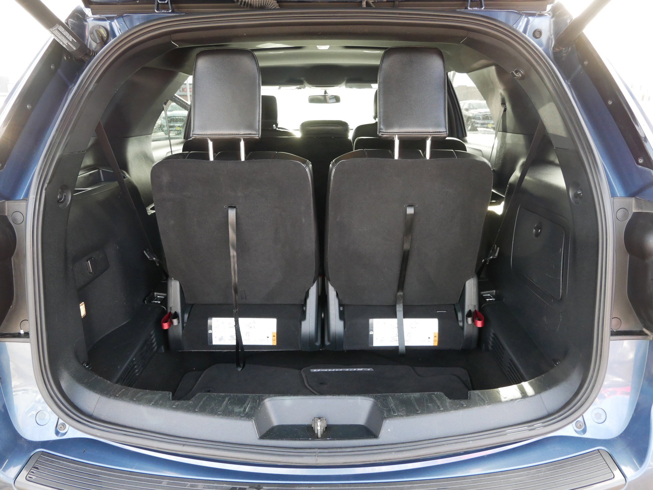 Used 2018 Ford Explorer XLT w/ Equipment Group 202A image 18