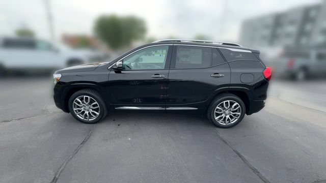 Used 2022 GMC Terrain Denali w/ LPO, Floor Liner Package AWD/4WD image 5