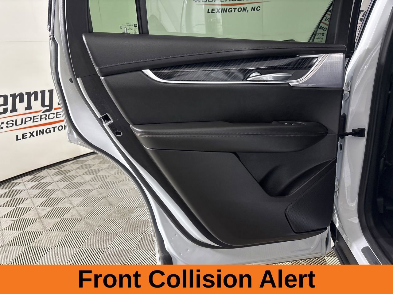 Used 2024 Cadillac XT6 Premium Luxury image 20