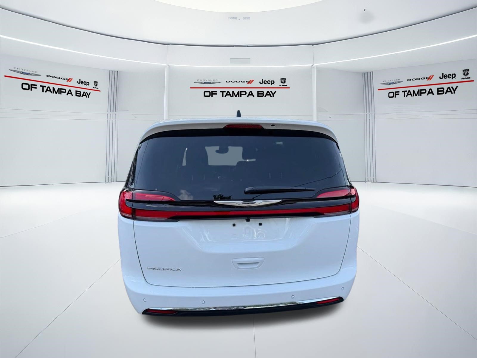 New 2026 Chrysler Pacifica Select FWD image 5