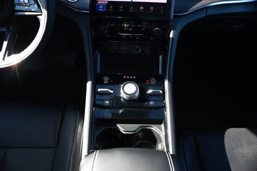 New 2025 Jeep Grand Cherokee Overland w/ Luxury Tech Group IV image 25