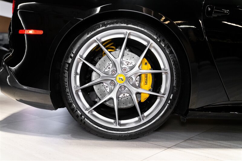 Used 2014 Ferrari F12 Berlinetta RWD image 38