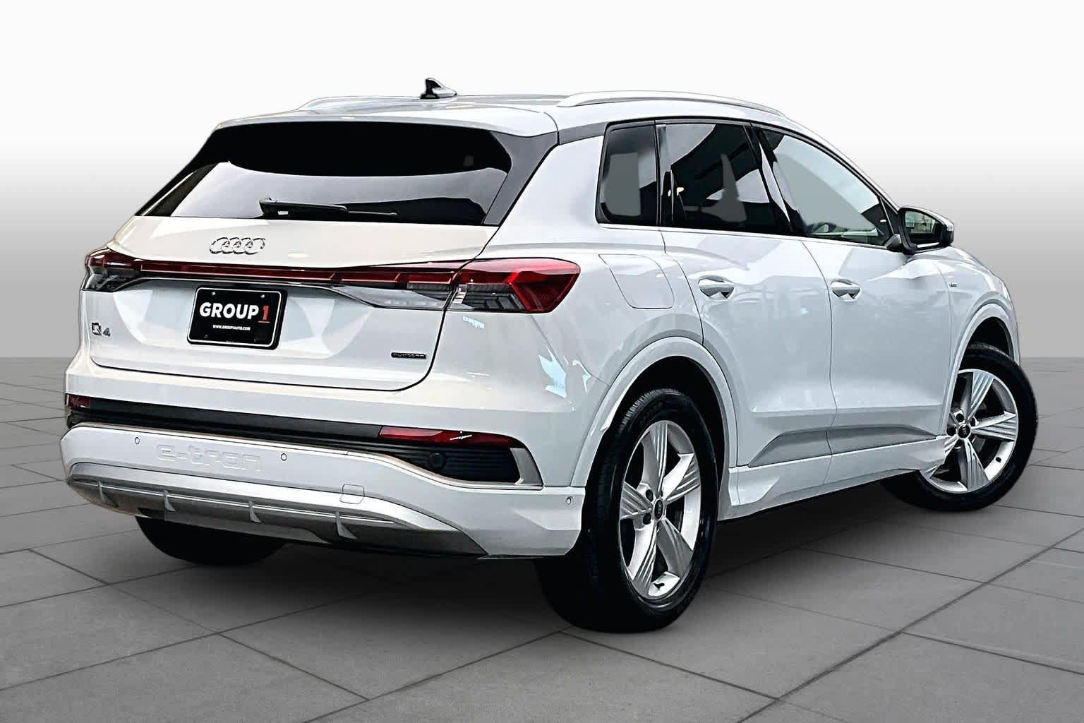 Used 2024 Audi Q4 e-tron Prestige AWD/4WD image 12