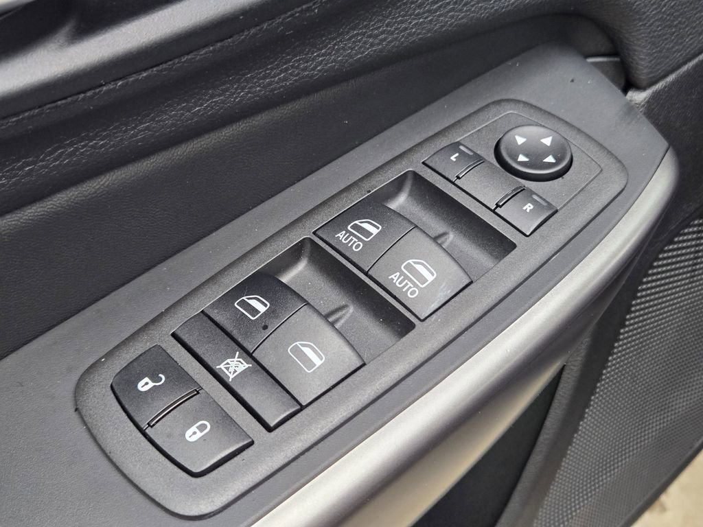 Used 2022 Jeep Cherokee Latitude Lux image 28