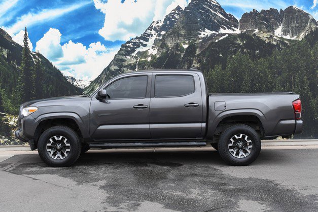 Used 2018 Toyota Tacoma SR w/ SR Convenience Package AWD/4WD image 7