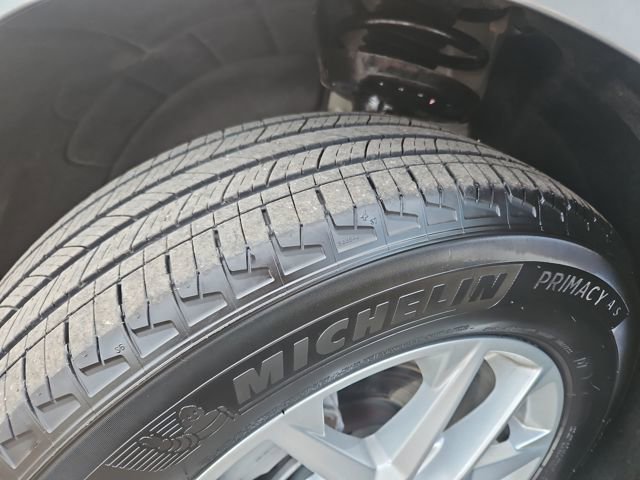 Used 2024 Chevrolet Equinox LT image 27