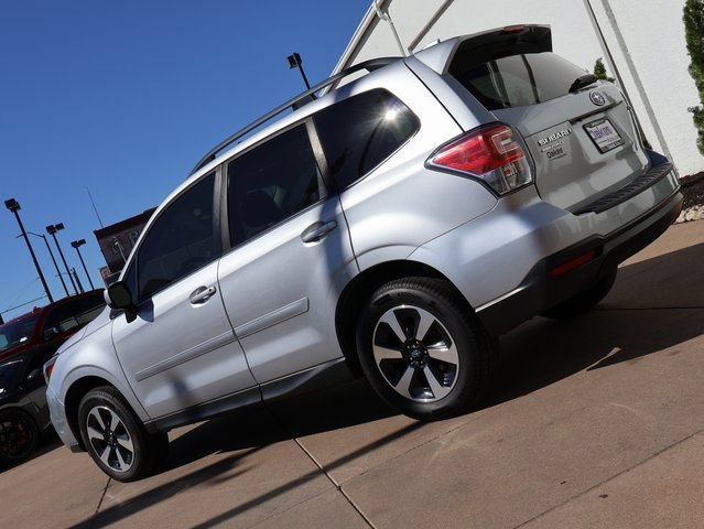 Used 2017 Subaru Forester 2.5i Premium AWD/4WD image 5