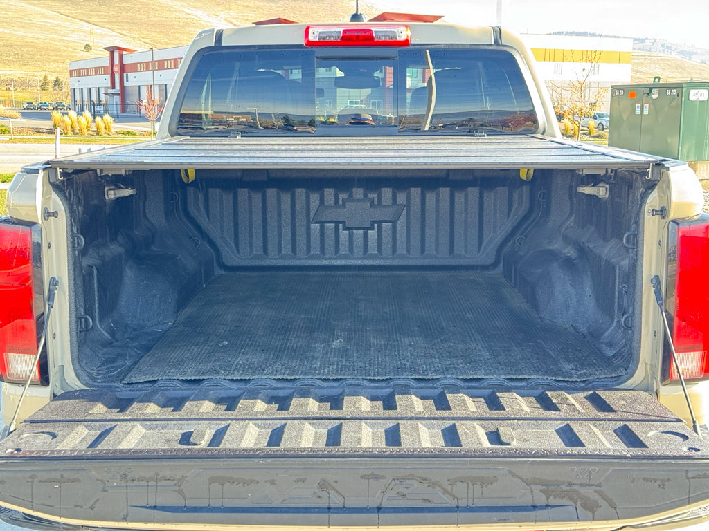 Used 2023 Chevrolet Colorado Z71 w/ Z71 Convenience Package 2 image 11