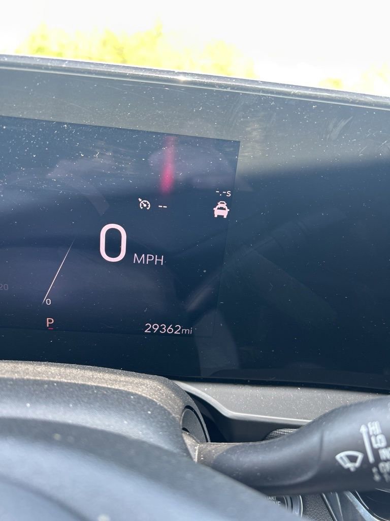 Used 2025 Buick Envista Sport Touring image 21