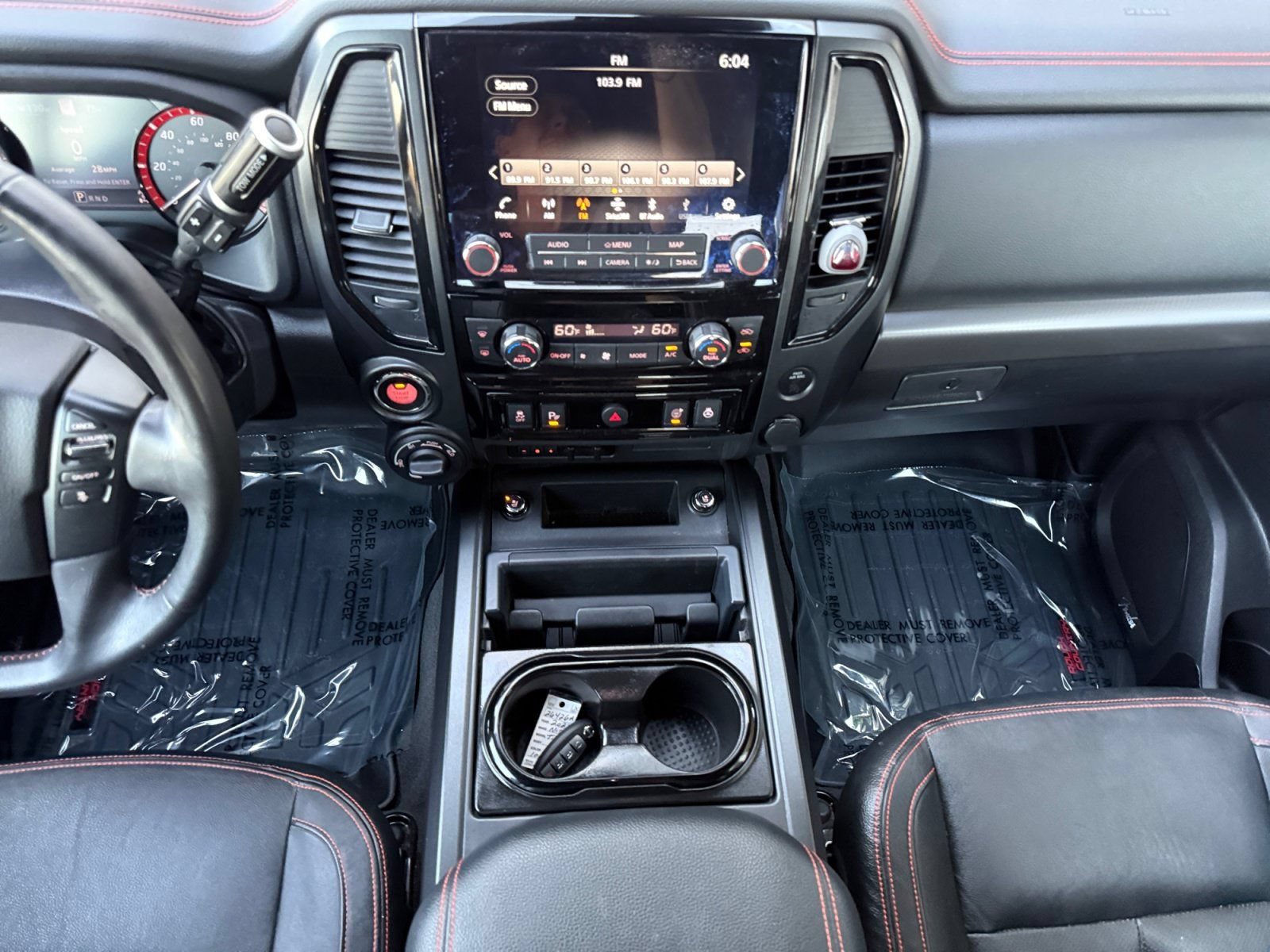 Used 2021 Nissan Titan PRO-4X w/ Pro-4x Convenience Package AWD/4WD image 15