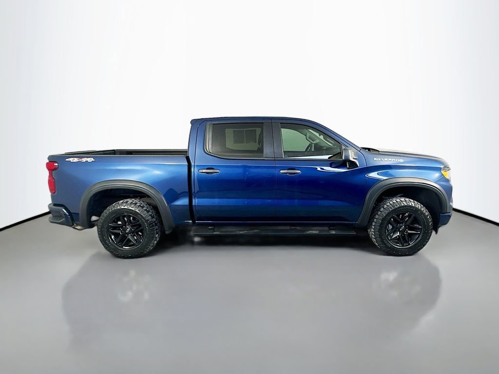 Used 2022 Chevrolet Silverado 1500 Custom w/ LPO, Dark Essentials Package AWD/4WD image 8