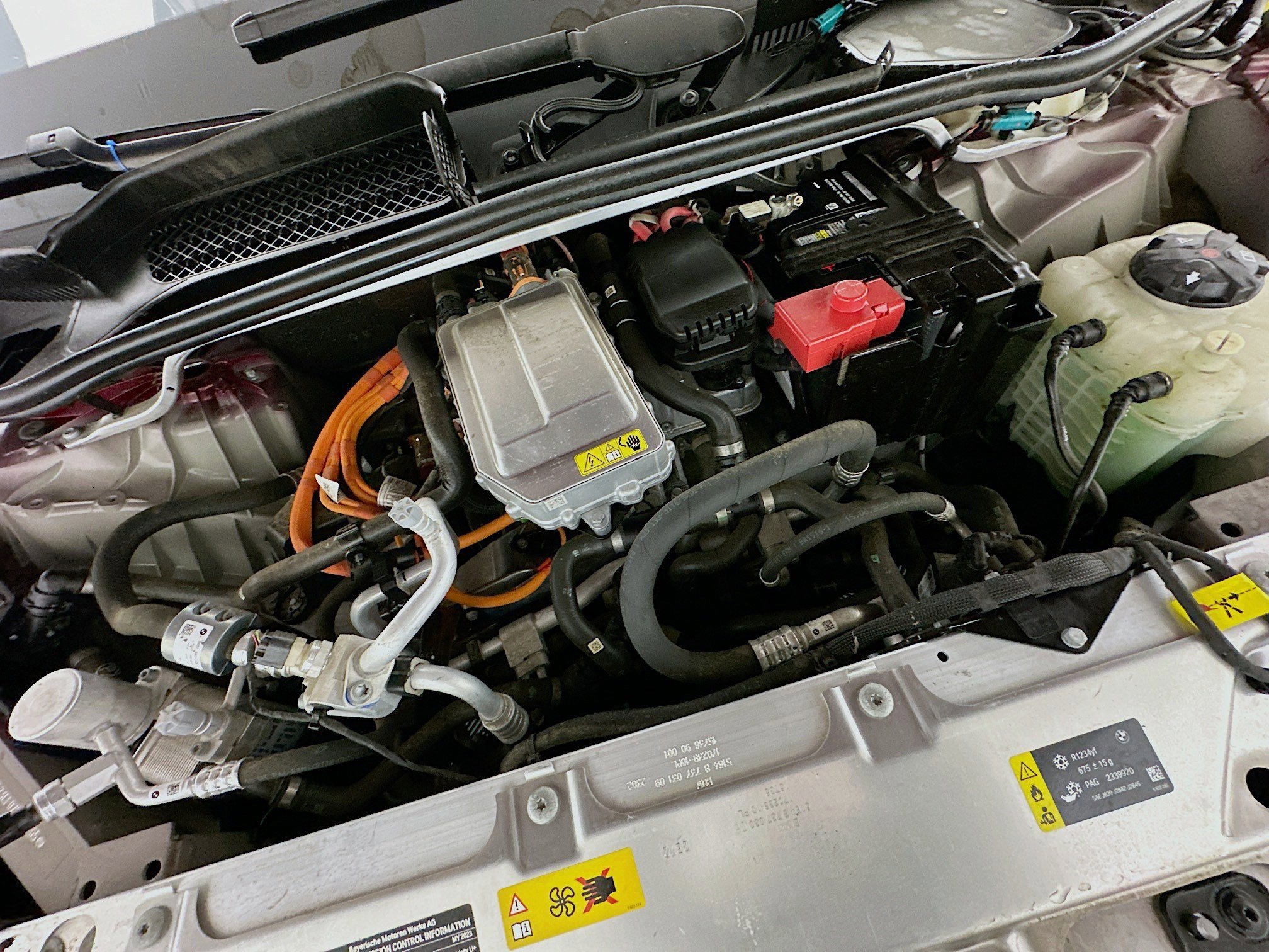 Used 2023 BMW iX xDrive50 w/ Ultimate Package 2 image 32