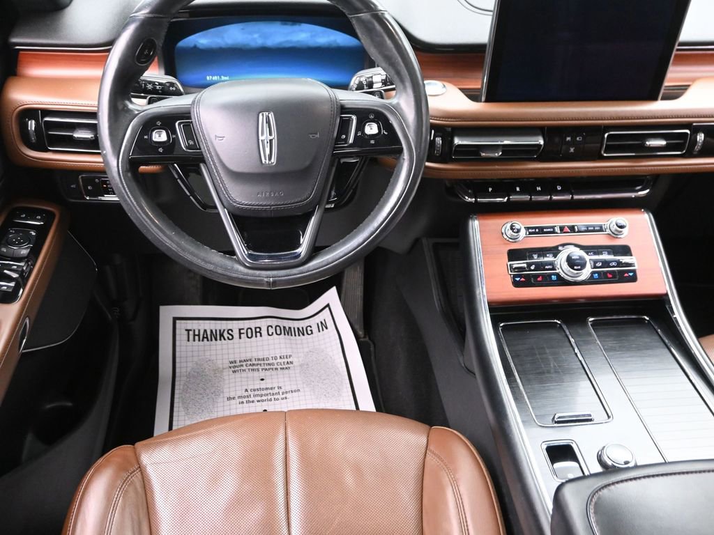 Used 2020 Lincoln Aviator Reserve w/ Equipment Group 201A image 12