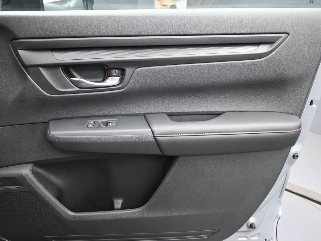 Used 2025 Honda CR-V Sport-L image 31