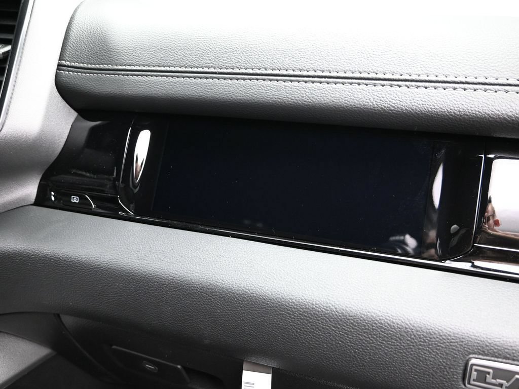 New 2026 RAM 1500 Laramie AWD/4WD image 24